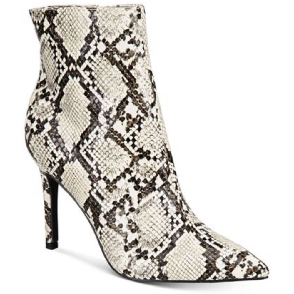 COPY - Snake Skin pointed toe ankle booties